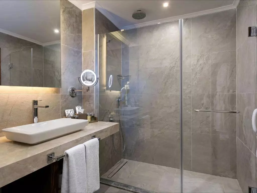 حمام هتل ریکسوس سانگیت آنتالیا